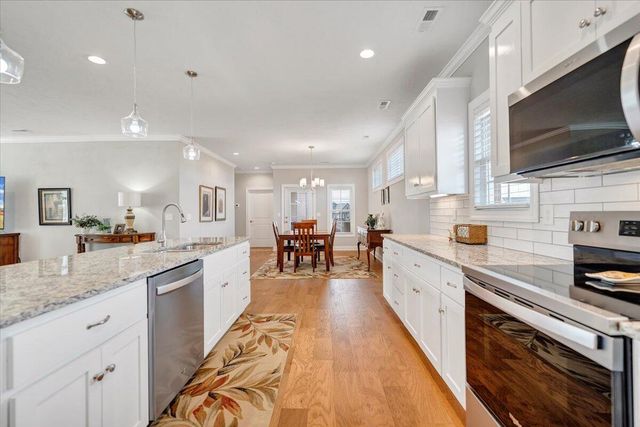 190 Merion CIR, Daleville, VA 24083