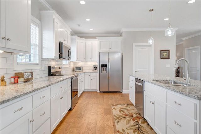 190 Merion CIR, Daleville, VA 24083