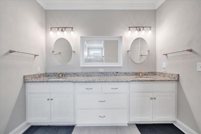 190 Merion CIR, Daleville, VA 24083