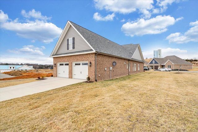 190 Merion CIR, Daleville, VA 24083