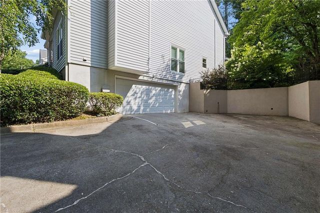 6 Forest Ridge Court, Atlanta, GA 30350
