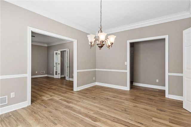 6 Forest Ridge Court, Atlanta, GA 30350