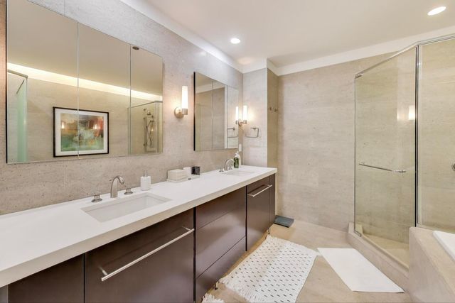 401 N Wabash Avenue 68A, Chicago, IL 60611