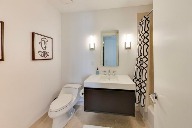 401 N Wabash Avenue 68A, Chicago, IL 60611