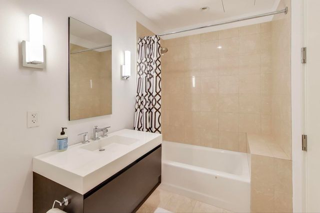 401 N Wabash Avenue 68A, Chicago, IL 60611