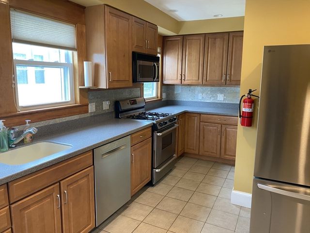 131 Evans Street 131, Watertown, MA 02472