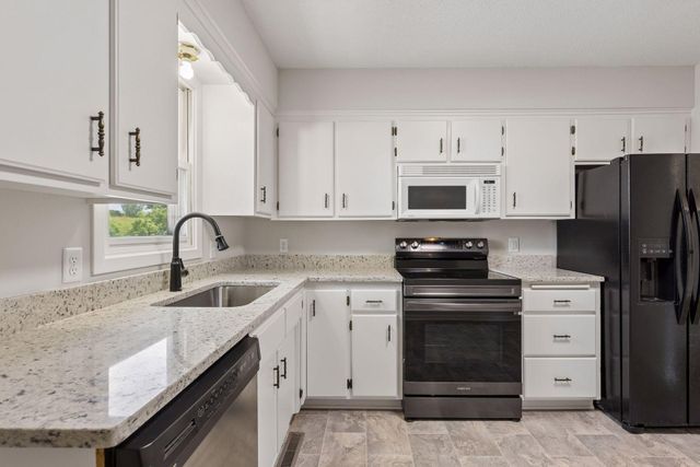 310 18th Avenue SE, Cambridge, MN 55008