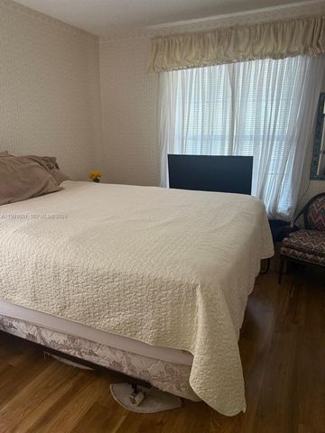 2 Briarwood Cir 212, Hollywood, FL 33024