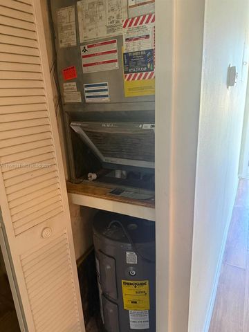 2 Briarwood Cir 212, Hollywood, FL 33024