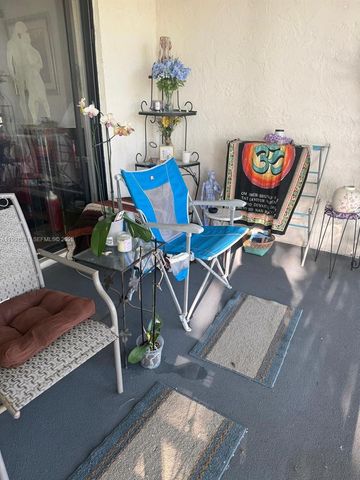 2 Briarwood Cir 212, Hollywood, FL 33024