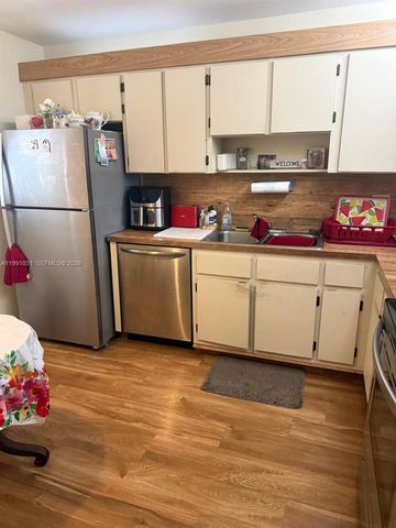 2 Briarwood Cir 212, Hollywood, FL 33024