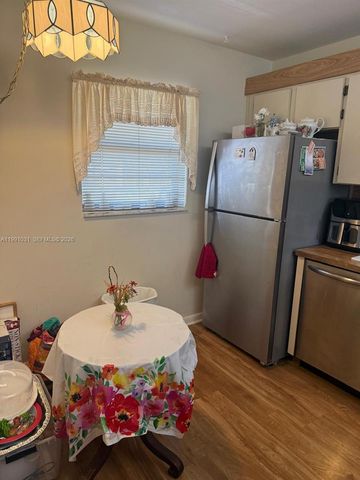 2 Briarwood Cir 212, Hollywood, FL 33024