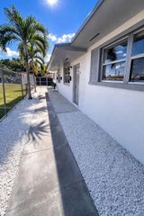 2931 NW 47th St 3, Miami, FL 33142