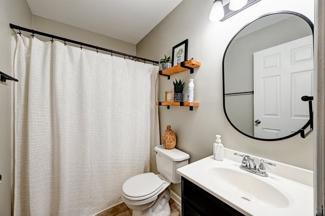 208 Jolie Oaks Blvd, Thibodaux, LA 70301