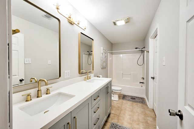 208 Jolie Oaks Blvd, Thibodaux, LA 70301