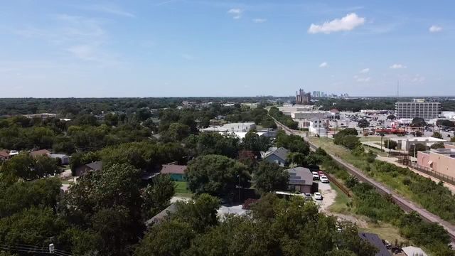 320 W Gambrell Street, Fort Worth, TX 76115