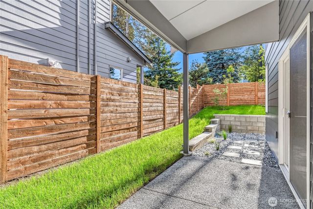 10702 Linden Avenue N, Seattle, WA 98133
