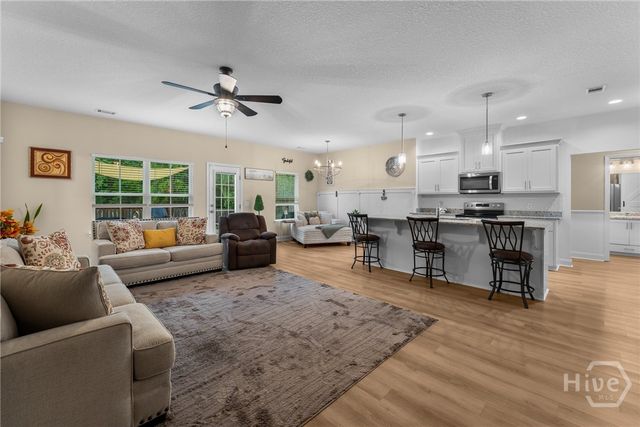1028 Meloney Drive, Hinesville, GA 31313