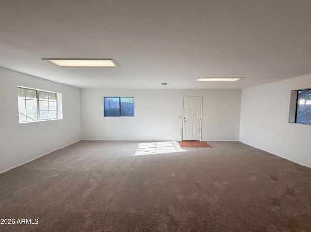 6764 W PIUTE Avenue, Glendale, AZ 85308