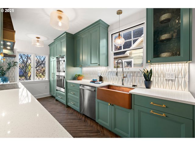 4137 Ne 25TH Ave, Portland, OR 97211