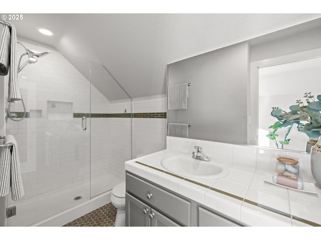 4137 Ne 25TH Ave, Portland, OR 97211