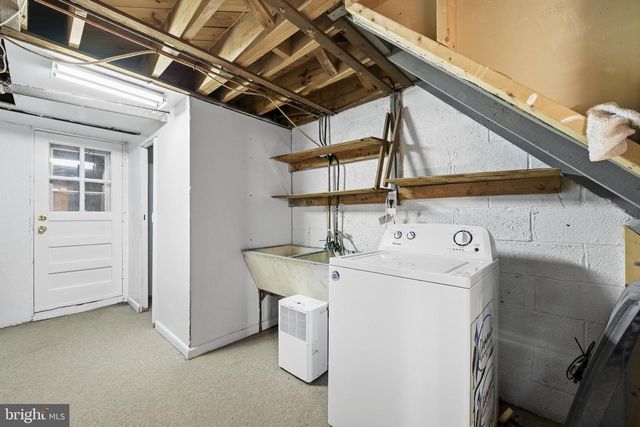 1078 DOWNTON RD, Baltimore, MD 21227