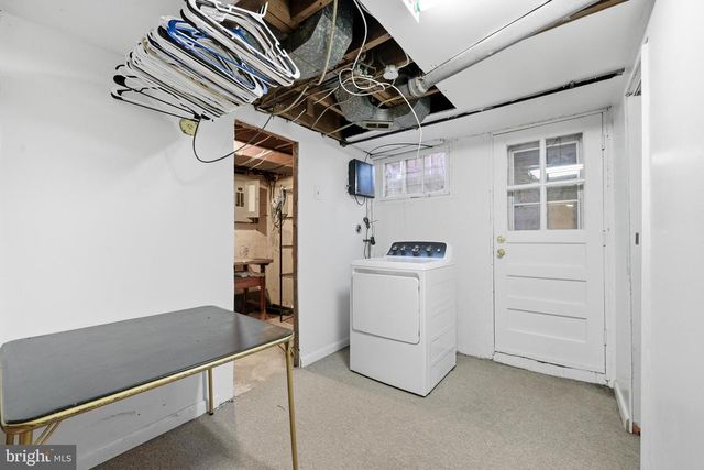 1078 DOWNTON RD, Baltimore, MD 21227