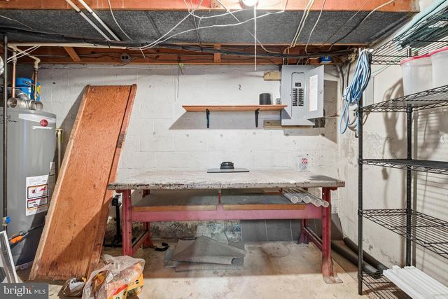 1078 DOWNTON RD, Baltimore, MD 21227