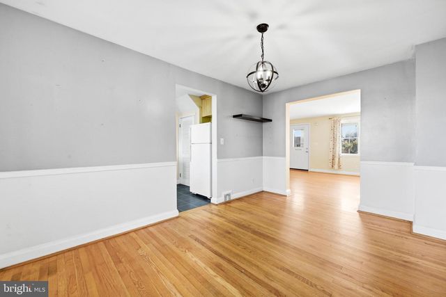 1078 DOWNTON RD, Baltimore, MD 21227