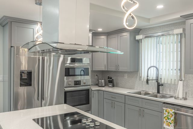 3 Curtis Street, Norwich, CT 06360