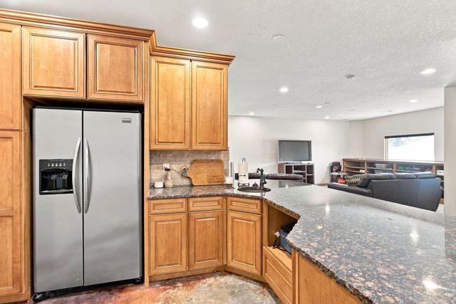 435 Sienna Dr, Rose Hill, KS 67133