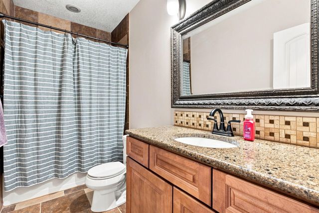 435 Sienna Dr, Rose Hill, KS 67133