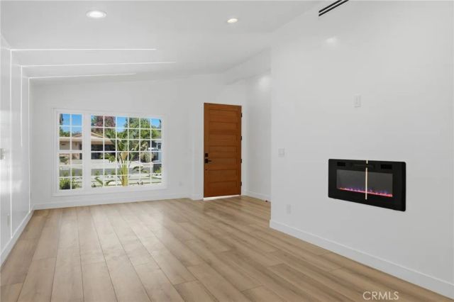 22928 Leadwell Street, West Hills, CA 91307