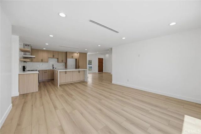 22928 Leadwell Street, West Hills, CA 91307