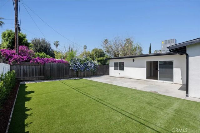 22928 Leadwell Street, West Hills, CA 91307