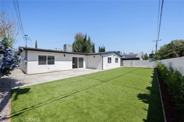 22928 Leadwell Street, West Hills, CA 91307