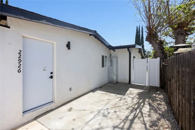 22928 Leadwell Street, West Hills, CA 91307