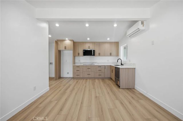 22928 Leadwell Street, West Hills, CA 91307