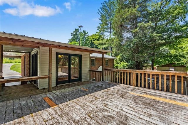 1013 Gladstone Road, Mocksville, NC 27028