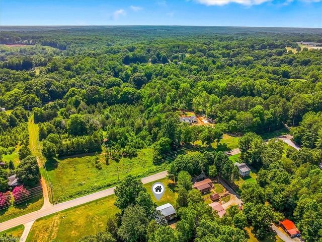 1013 Gladstone Road, Mocksville, NC 27028