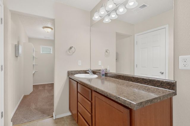 847 Kipuka Drive NW, Albuquerque, NM 87120