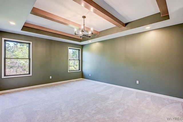 5201 Kandefer's Trail, Clarence, NY 14221