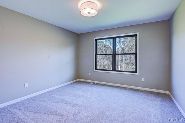 5201 Kandefer's Trail, Clarence, NY 14221