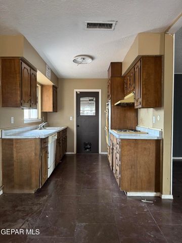 1619 Sumac Drive, El Paso, TX 79925