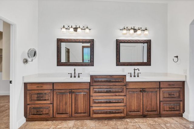 445 E 1470 S, Washington, UT 84780