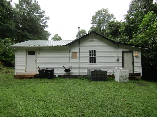 27 Charter Oaks Drive, Gray, KY 40734