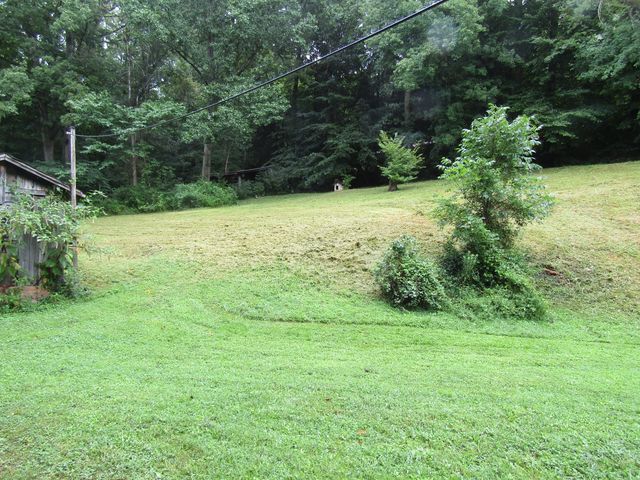 27 Charter Oaks Drive, Gray, KY 40734