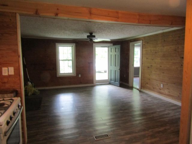 27 Charter Oaks Drive, Gray, KY 40734