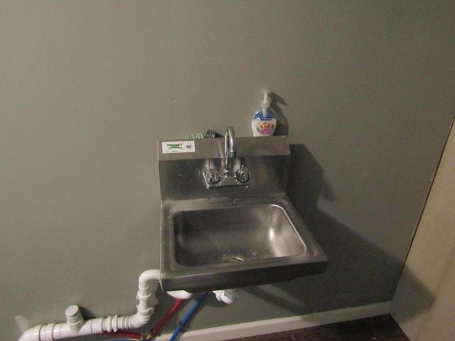 27 Charter Oaks Drive, Gray, KY 40734