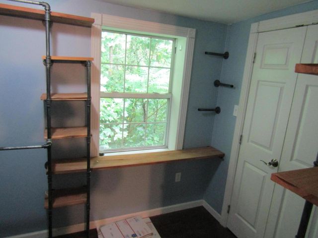 27 Charter Oaks Drive, Gray, KY 40734